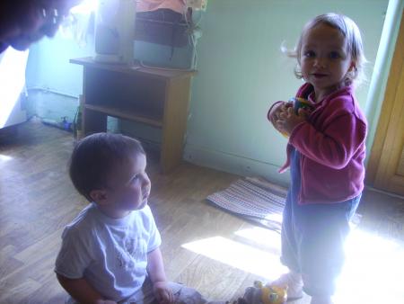 Avec ma petite cousine Emmy!