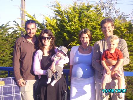 A Kerfissien, avec Aude, Gwendal, Nathan et....son petit fr�re!