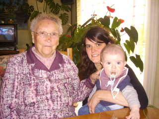 Et enfin M�m�, la Grand-M�re de Papa!