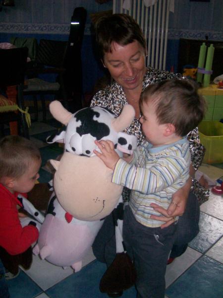 Avec Laurence et Lenny...et ma grande copine la vache!